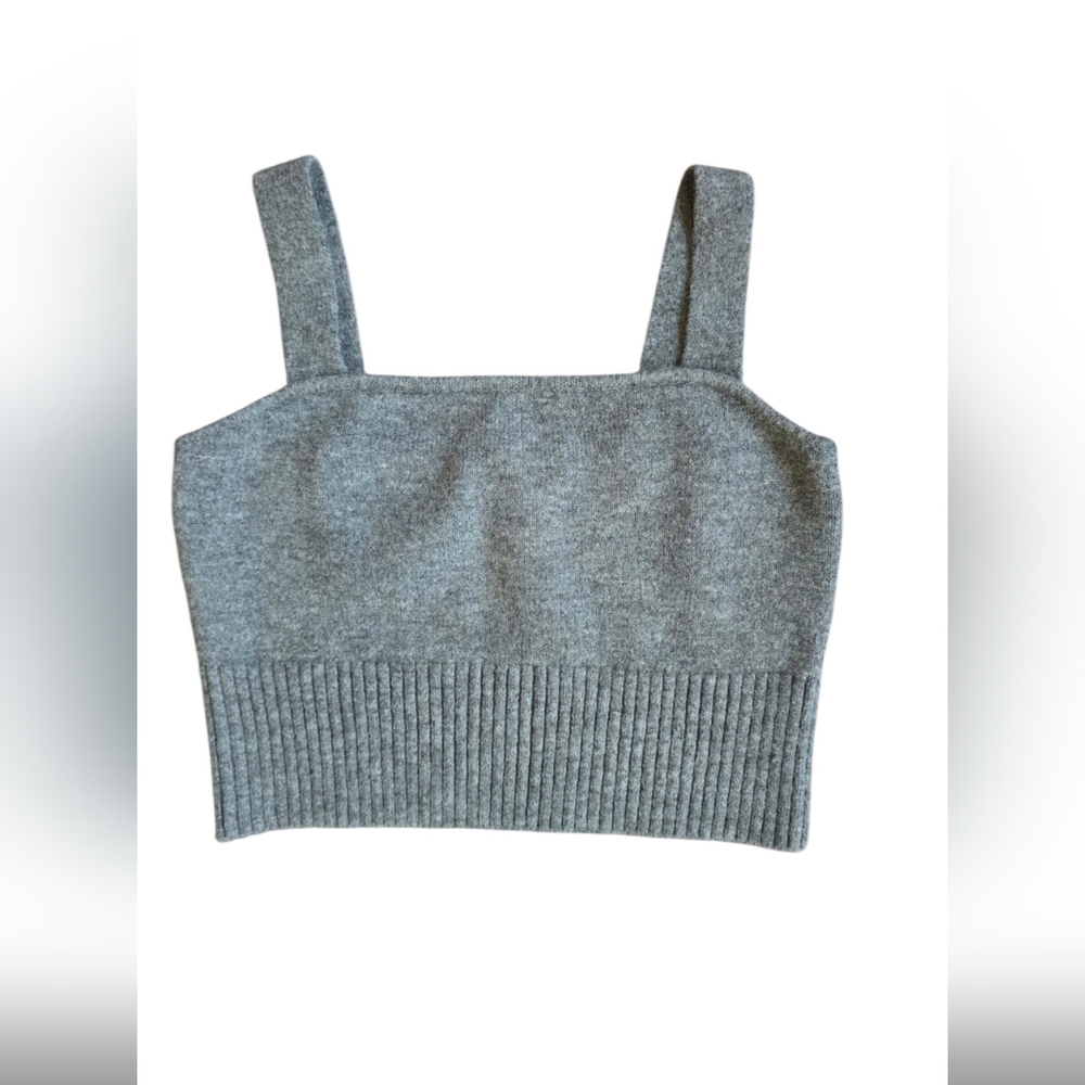 Simons Icōne Gray Knit Crop Sleevless Top